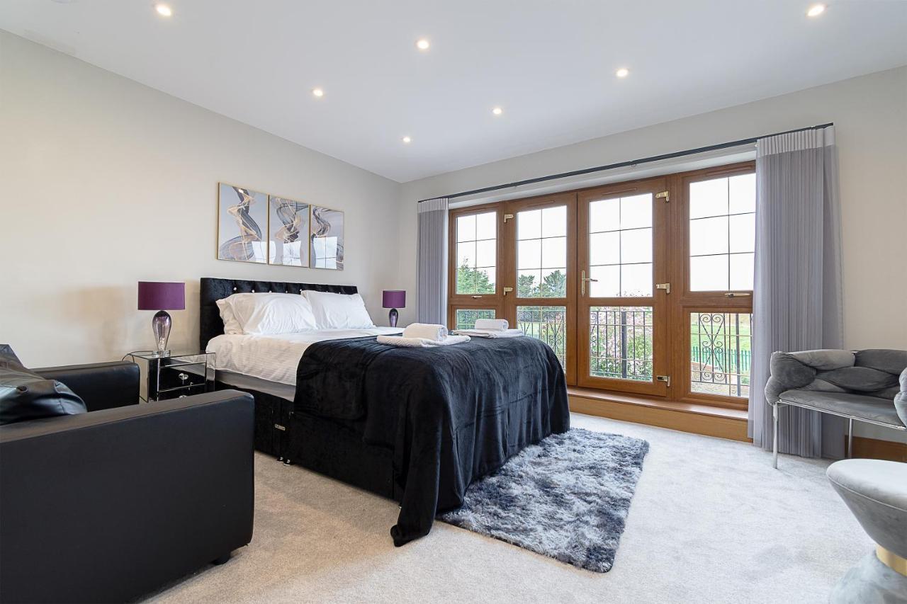 Boutique Green Acre Views Slough Exteriör bild
